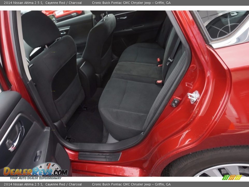 2014 Nissan Altima 2.5 S Cayenne Red / Charcoal Photo #13