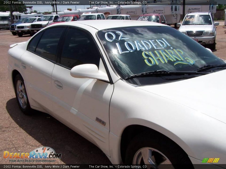 2002 Pontiac Bonneville SSEi Ivory White / Dark Pewter Photo #18