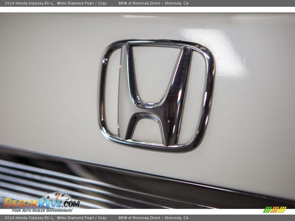 2014 Honda Odyssey EX-L White Diamond Pearl / Gray Photo #30