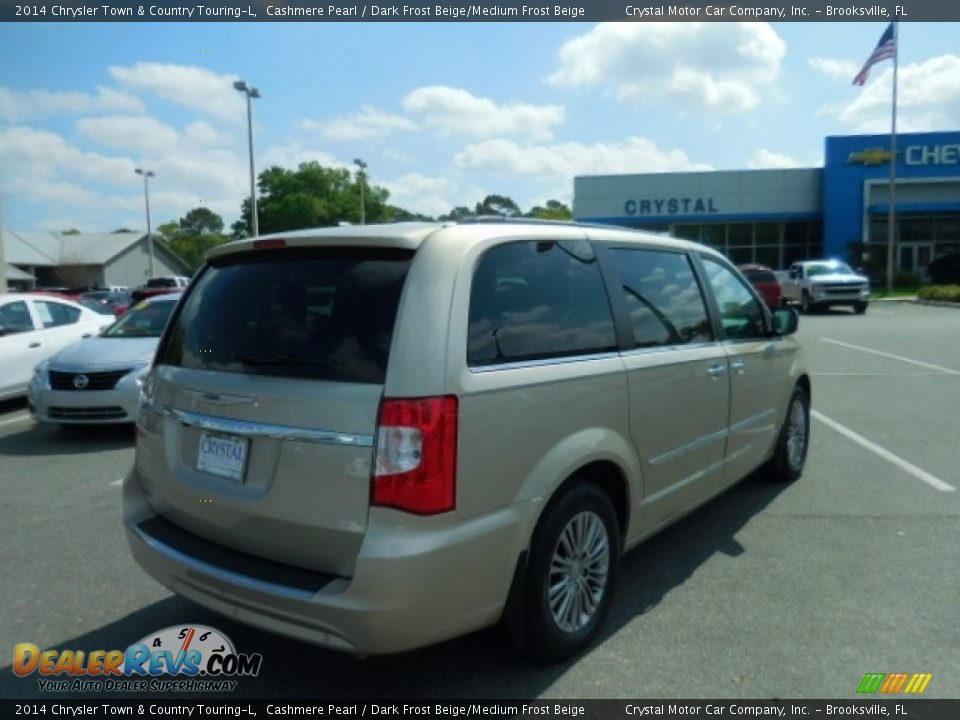 2014 Chrysler Town & Country Touring-L Cashmere Pearl / Dark Frost Beige/Medium Frost Beige Photo #11
