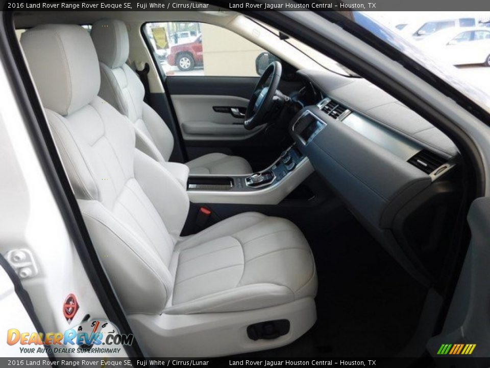 2016 Land Rover Range Rover Evoque SE Fuji White / Cirrus/Lunar Photo #5