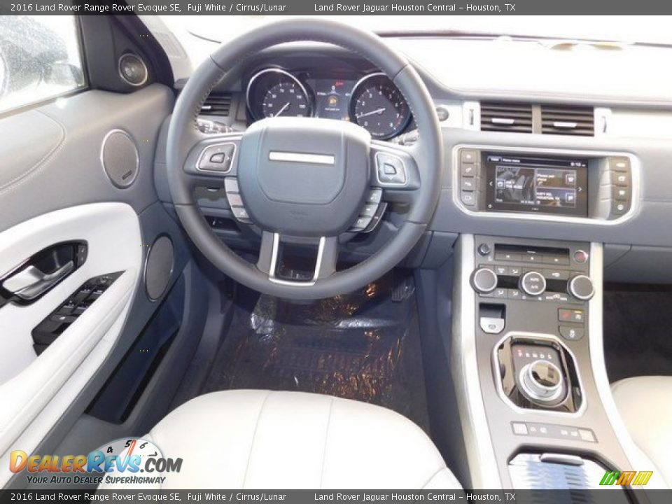 2016 Land Rover Range Rover Evoque SE Fuji White / Cirrus/Lunar Photo #14