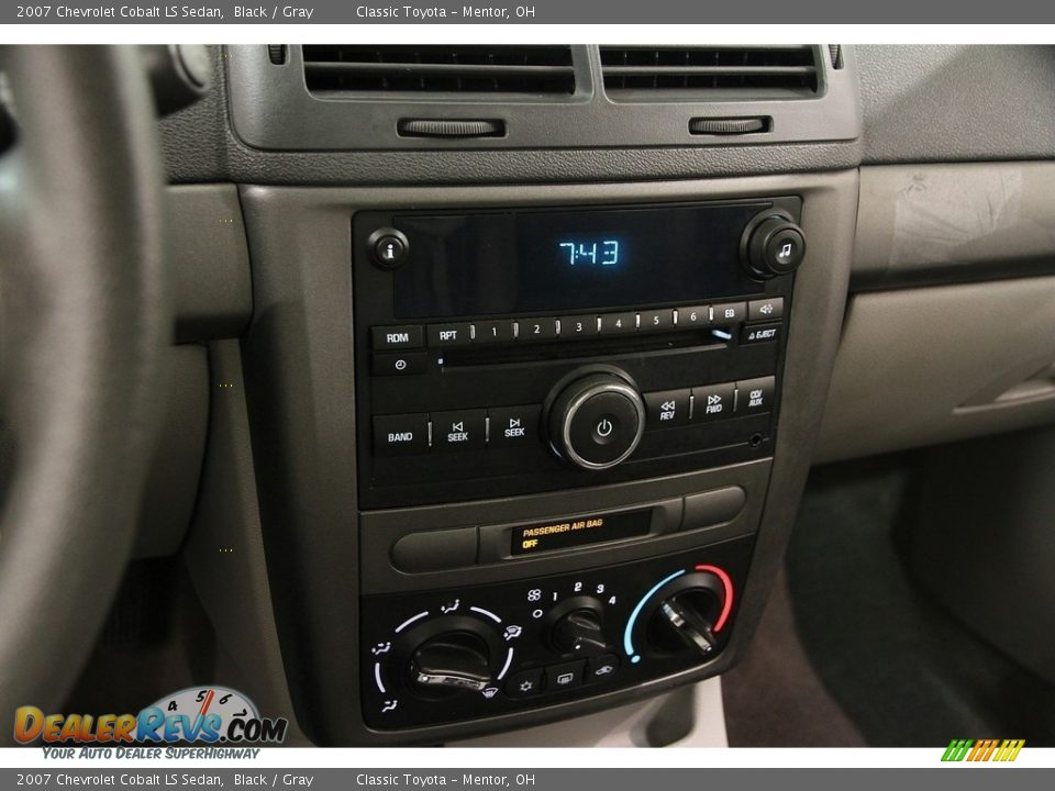 2007 Chevrolet Cobalt LS Sedan Black / Gray Photo #8