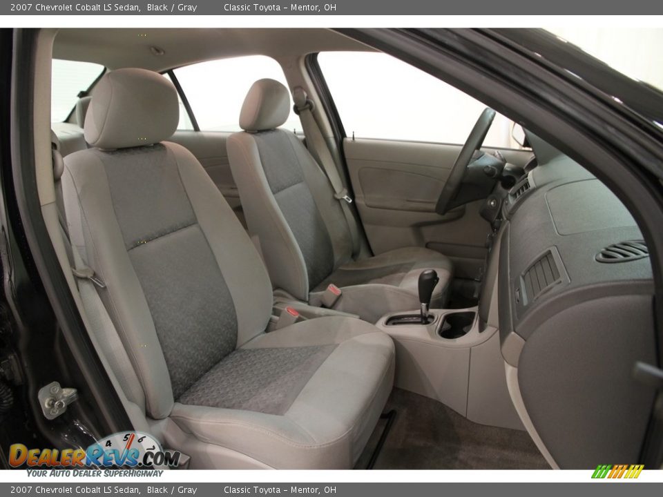 2007 Chevrolet Cobalt LS Sedan Black / Gray Photo #10
