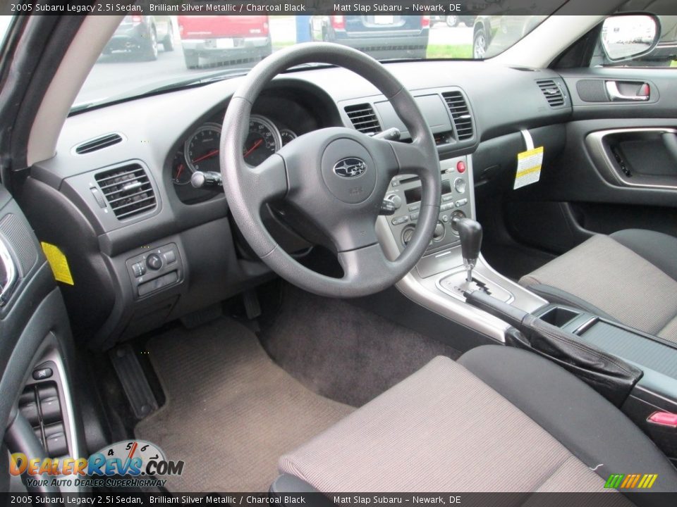 2005 Subaru Legacy 2.5i Sedan Brilliant Silver Metallic / Charcoal Black Photo #11