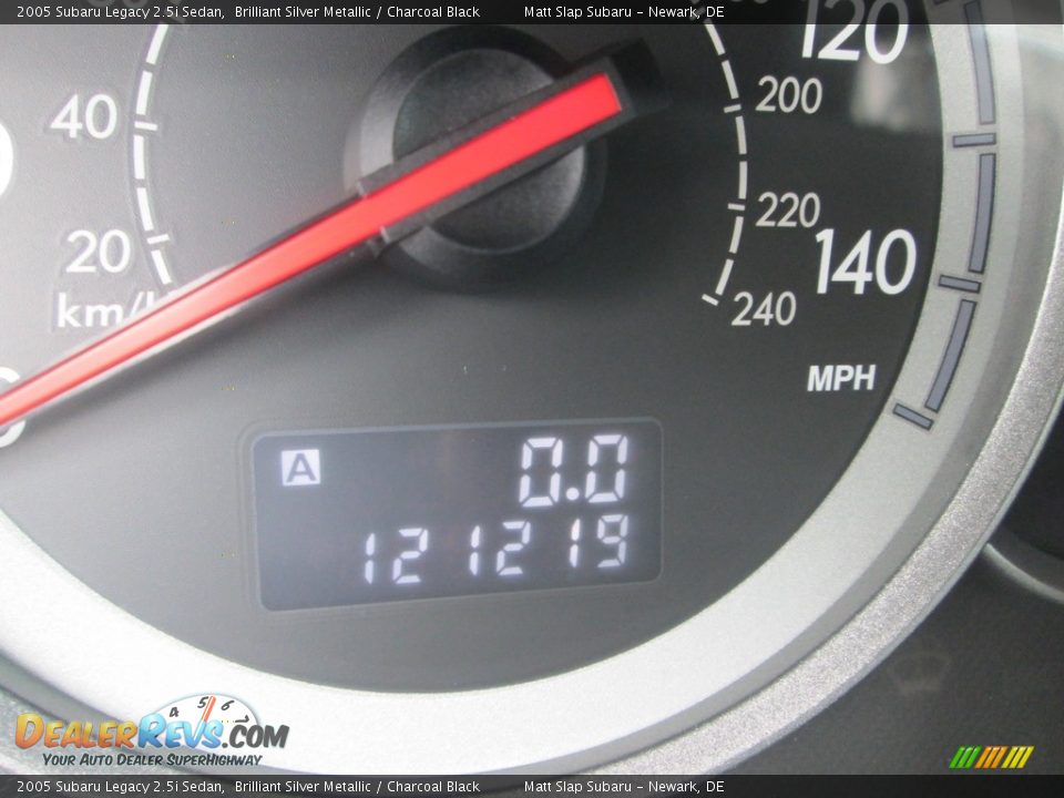 2005 Subaru Legacy 2.5i Sedan Brilliant Silver Metallic / Charcoal Black Photo #27