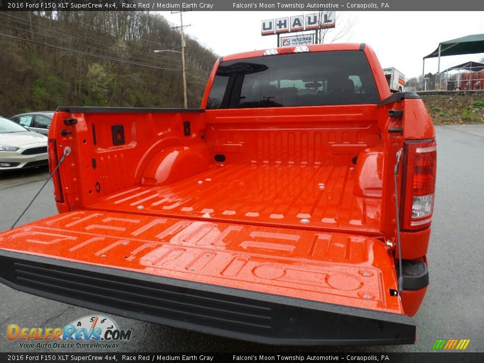 2016 Ford F150 XLT SuperCrew 4x4 Race Red / Medium Earth Gray Photo #9