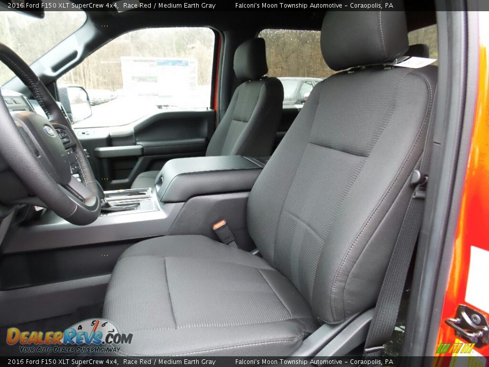 2016 Ford F150 XLT SuperCrew 4x4 Race Red / Medium Earth Gray Photo #16