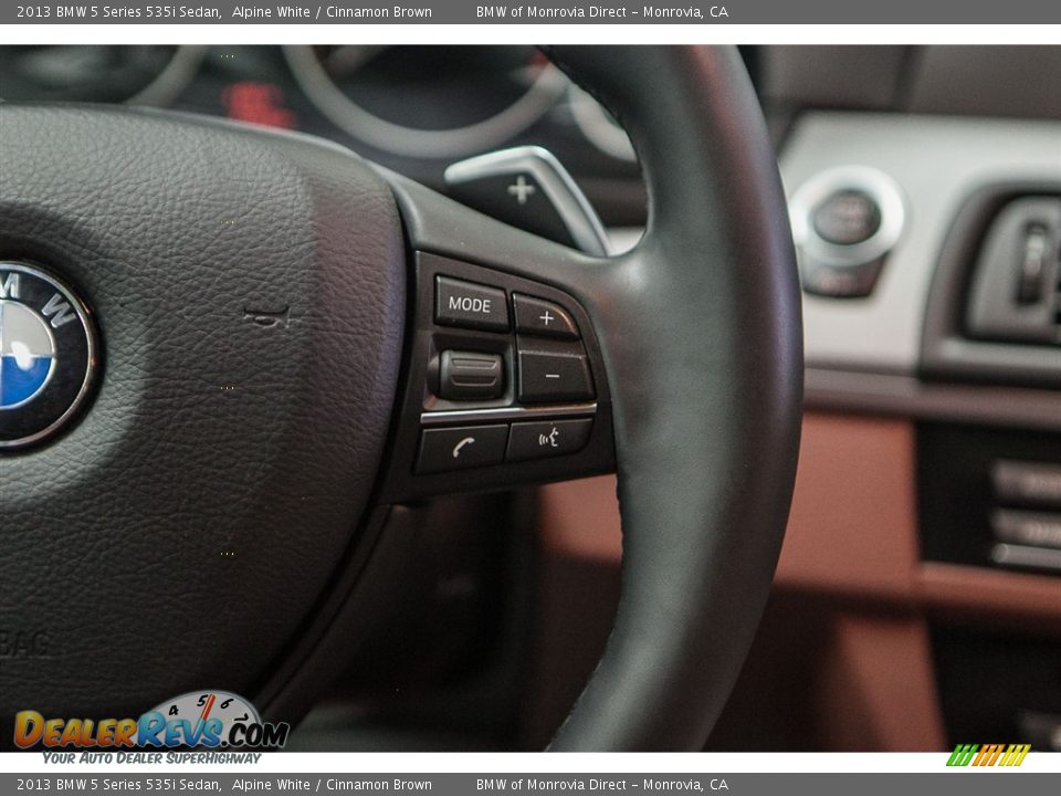2013 BMW 5 Series 535i Sedan Alpine White / Cinnamon Brown Photo #16