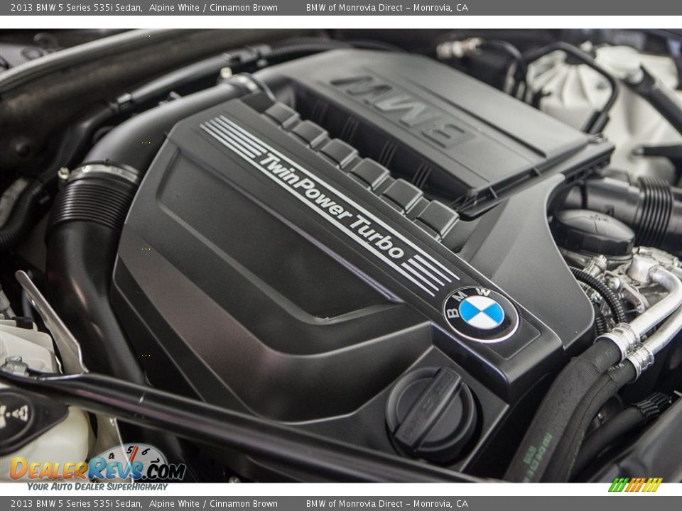 2013 BMW 5 Series 535i Sedan Alpine White / Cinnamon Brown Photo #24