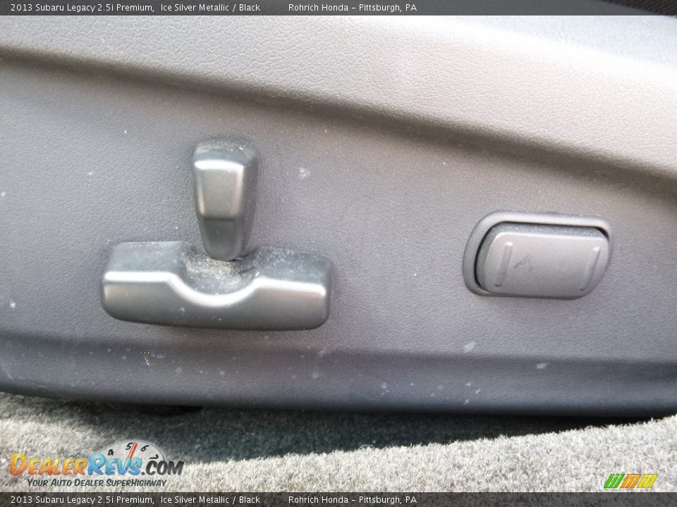 2013 Subaru Legacy 2.5i Premium Ice Silver Metallic / Black Photo #8