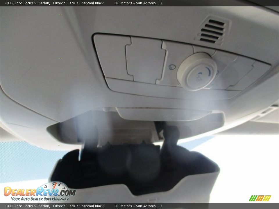 2013 Ford Focus SE Sedan Tuxedo Black / Charcoal Black Photo #10
