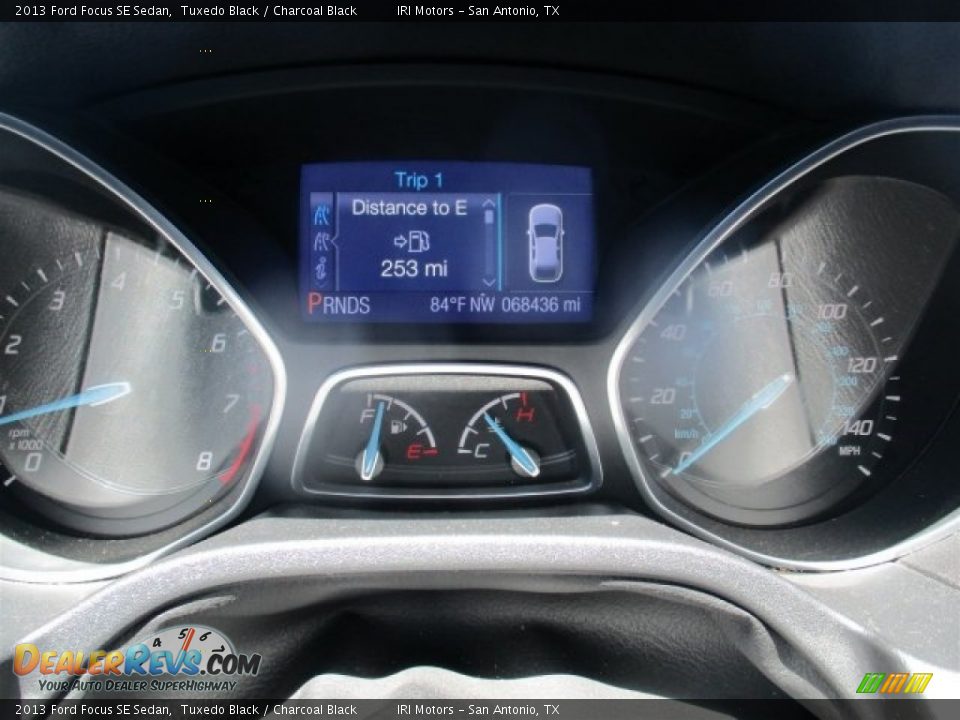 2013 Ford Focus SE Sedan Tuxedo Black / Charcoal Black Photo #18