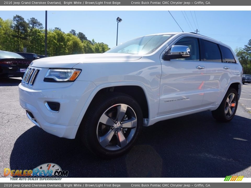 2016 Jeep Grand Cherokee Overland Bright White / Brown/Light Frost Beige Photo #3