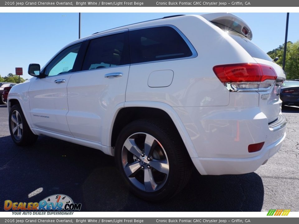 2016 Jeep Grand Cherokee Overland Bright White / Brown/Light Frost Beige Photo #5