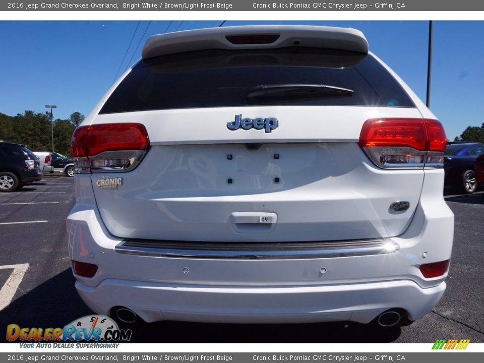2016 Jeep Grand Cherokee Overland Bright White / Brown/Light Frost Beige Photo #6