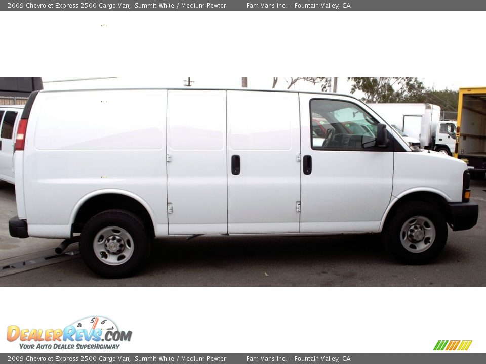 2009 Chevrolet Express 2500 Cargo Van Summit White / Medium Pewter Photo #1