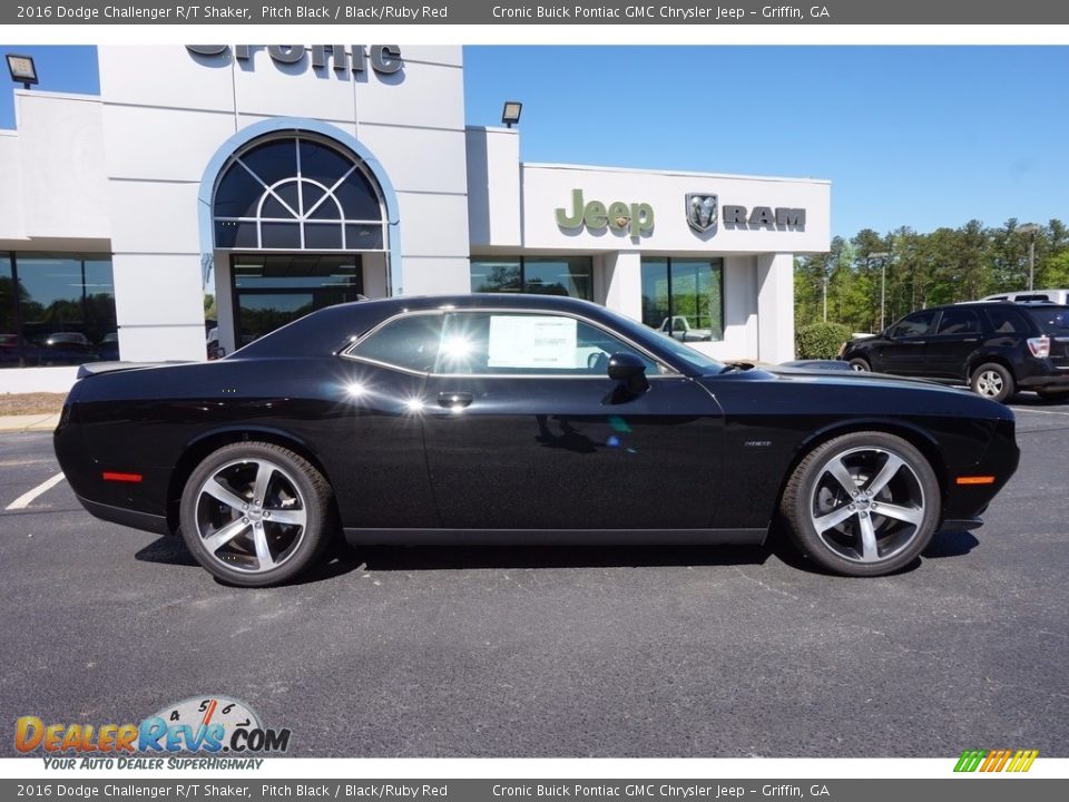 2016 Dodge Challenger R/T Shaker Pitch Black / Black/Ruby Red Photo #8