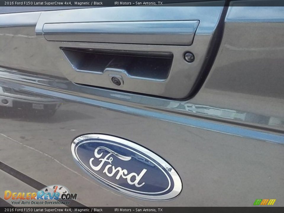 2016 Ford F150 Lariat SuperCrew 4x4 Magnetic / Black Photo #32