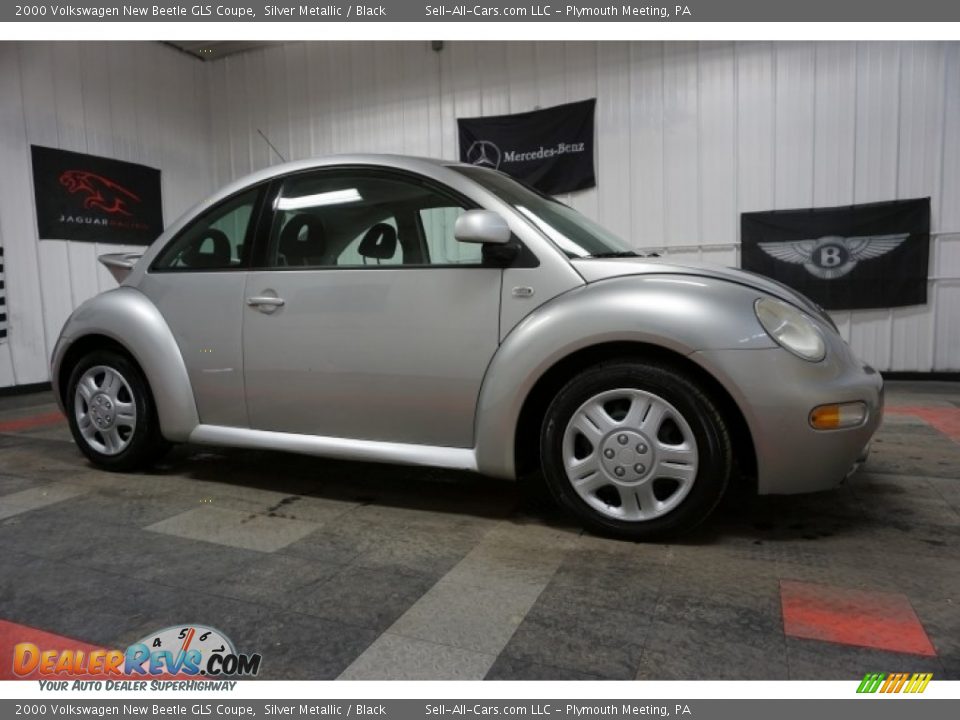 2000 Volkswagen New Beetle GLS Coupe Silver Metallic / Black Photo #6