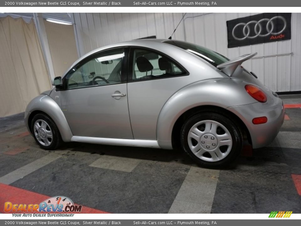 2000 Volkswagen New Beetle GLS Coupe Silver Metallic / Black Photo #11