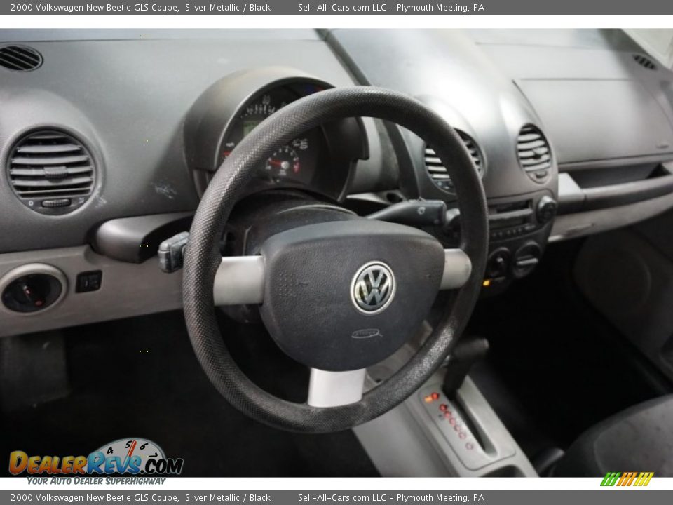 2000 Volkswagen New Beetle GLS Coupe Silver Metallic / Black Photo #26