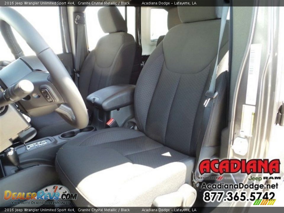 2016 Jeep Wrangler Unlimited Sport 4x4 Granite Crystal Metallic / Black Photo #5