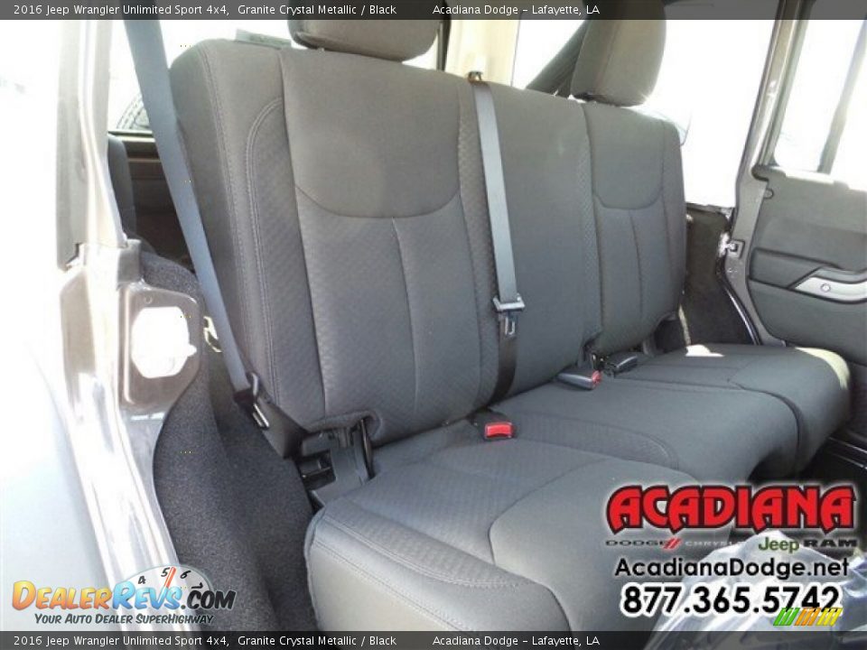 2016 Jeep Wrangler Unlimited Sport 4x4 Granite Crystal Metallic / Black Photo #11