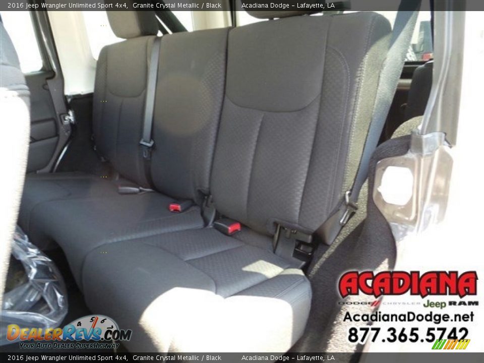 2016 Jeep Wrangler Unlimited Sport 4x4 Granite Crystal Metallic / Black Photo #12
