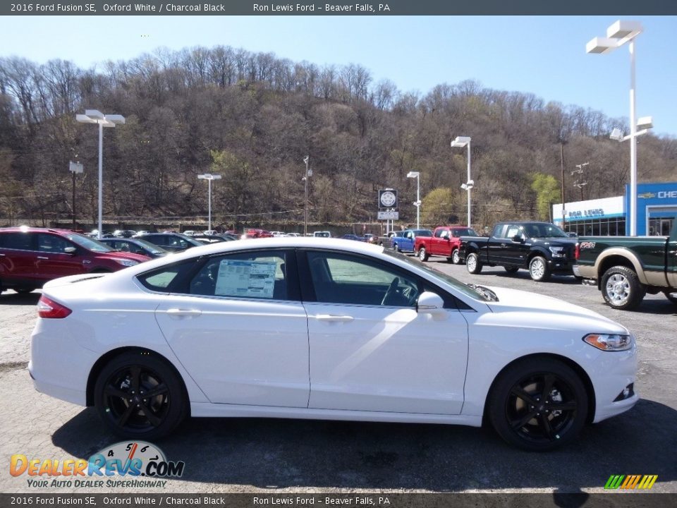 2016 Ford Fusion SE Oxford White / Charcoal Black Photo #1