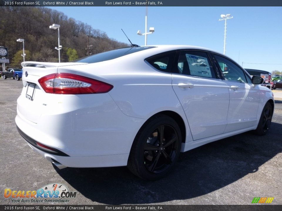 2016 Ford Fusion SE Oxford White / Charcoal Black Photo #3