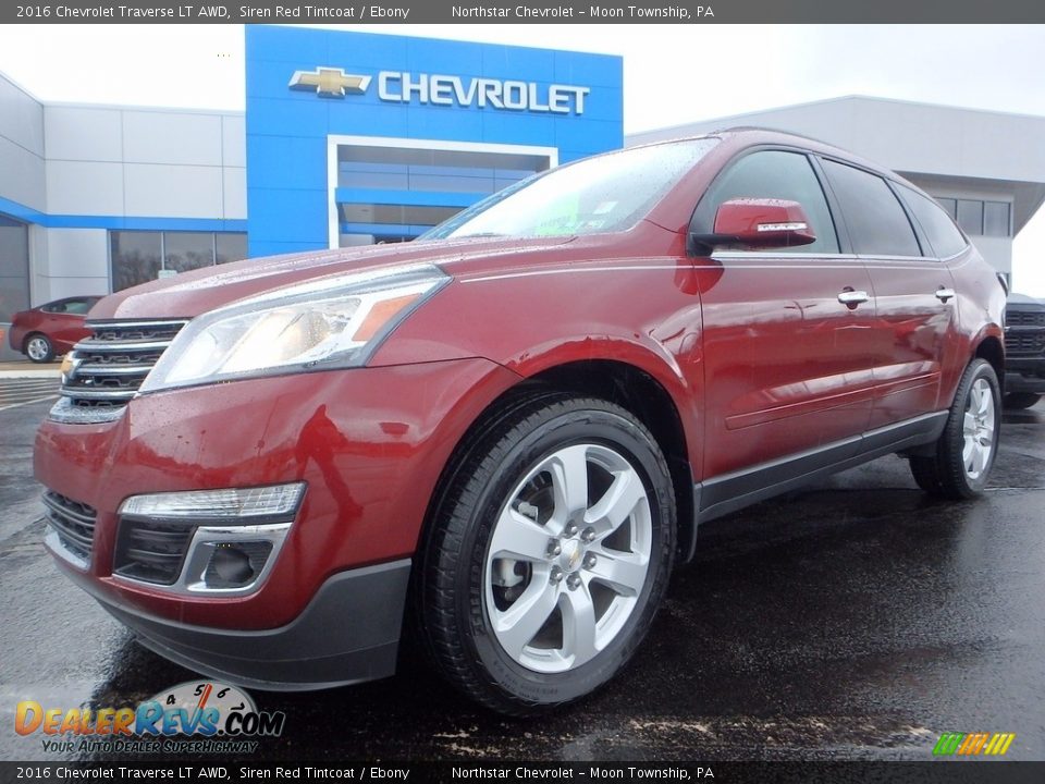 2016 Chevrolet Traverse LT AWD Siren Red Tintcoat / Ebony Photo #2