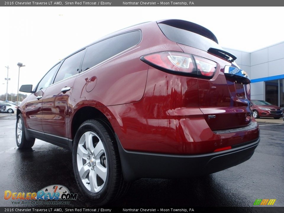 2016 Chevrolet Traverse LT AWD Siren Red Tintcoat / Ebony Photo #5