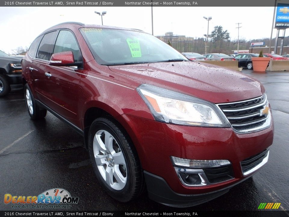 2016 Chevrolet Traverse LT AWD Siren Red Tintcoat / Ebony Photo #11
