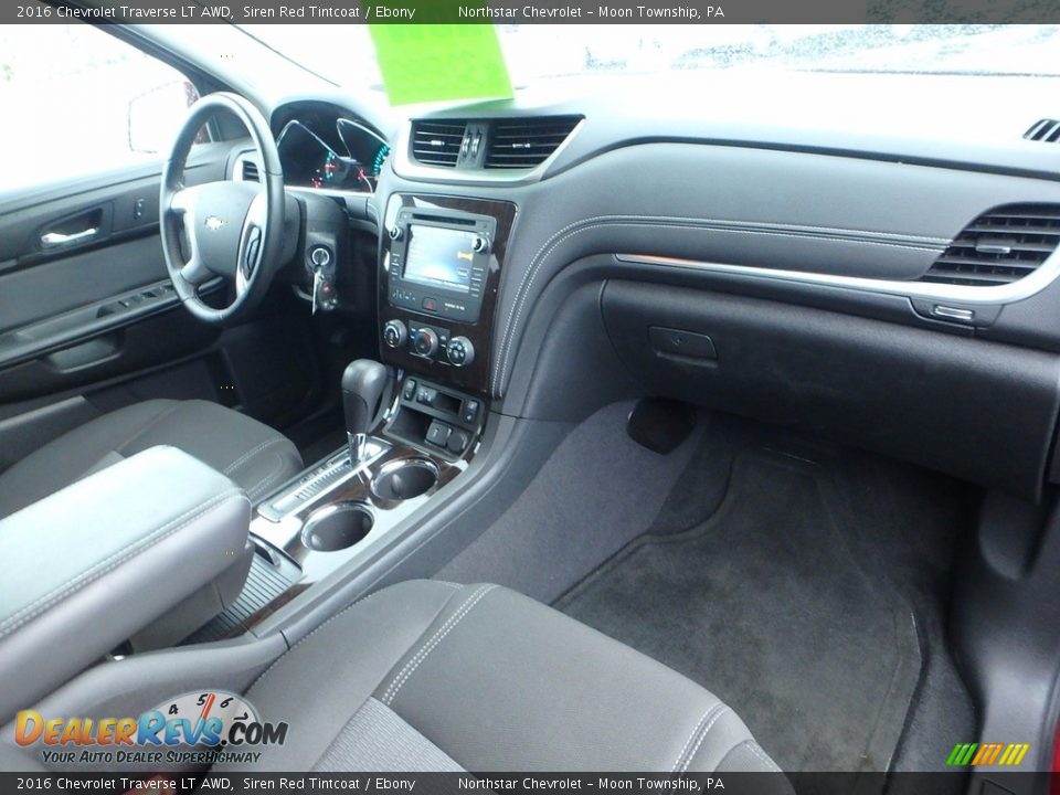 2016 Chevrolet Traverse LT AWD Siren Red Tintcoat / Ebony Photo #16
