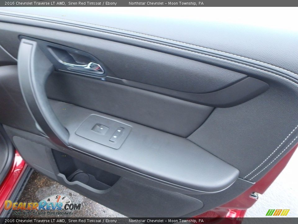 2016 Chevrolet Traverse LT AWD Siren Red Tintcoat / Ebony Photo #17