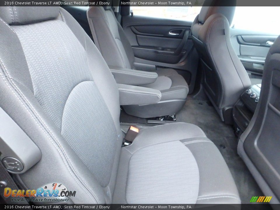 2016 Chevrolet Traverse LT AWD Siren Red Tintcoat / Ebony Photo #18