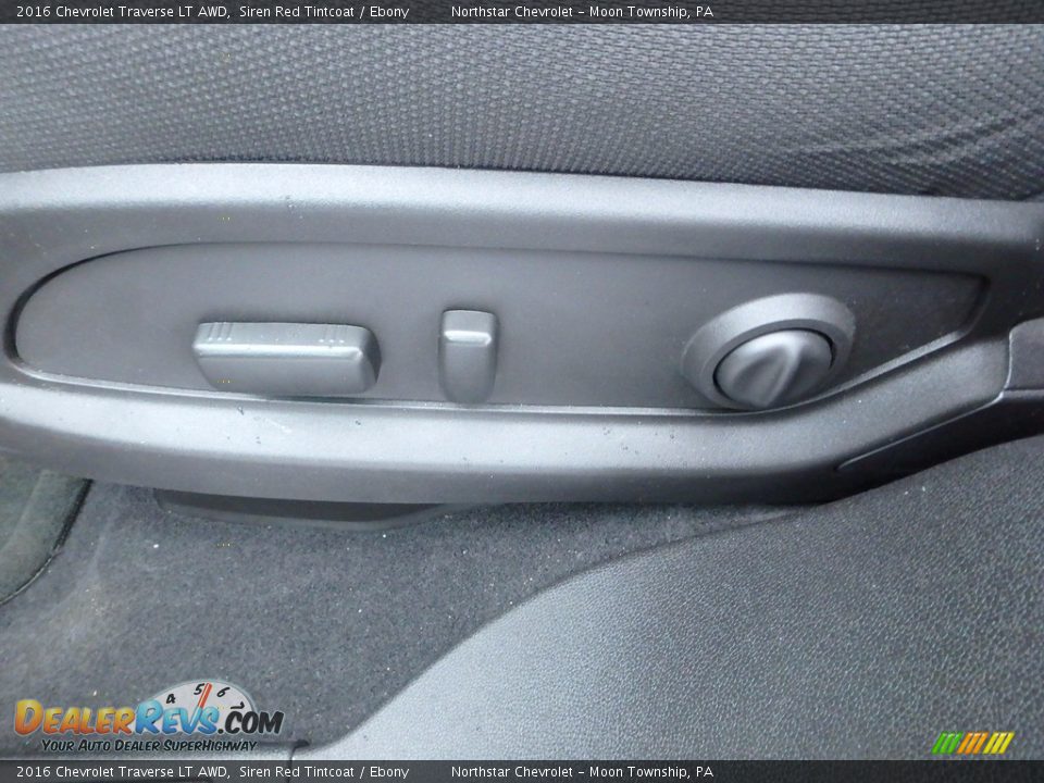 2016 Chevrolet Traverse LT AWD Siren Red Tintcoat / Ebony Photo #26