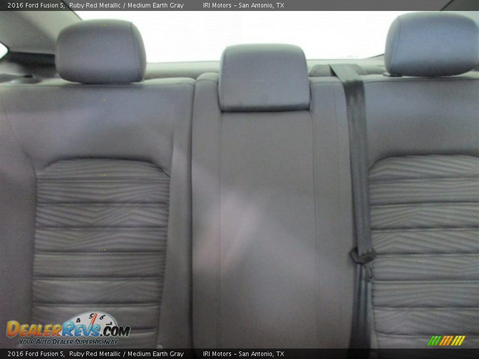 2016 Ford Fusion S Ruby Red Metallic / Medium Earth Gray Photo #18