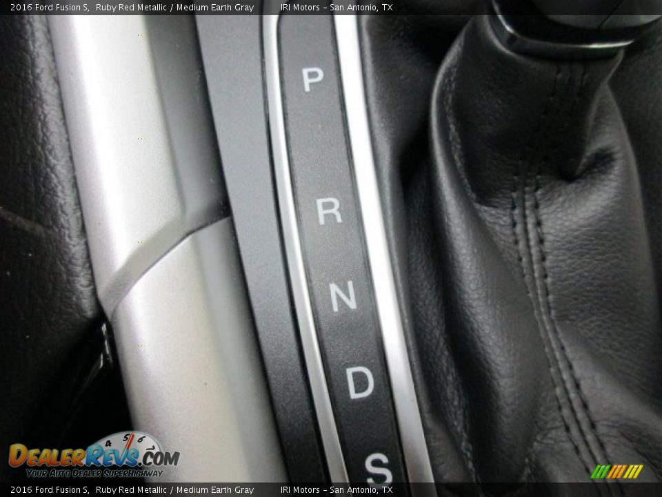 2016 Ford Fusion S Ruby Red Metallic / Medium Earth Gray Photo #23