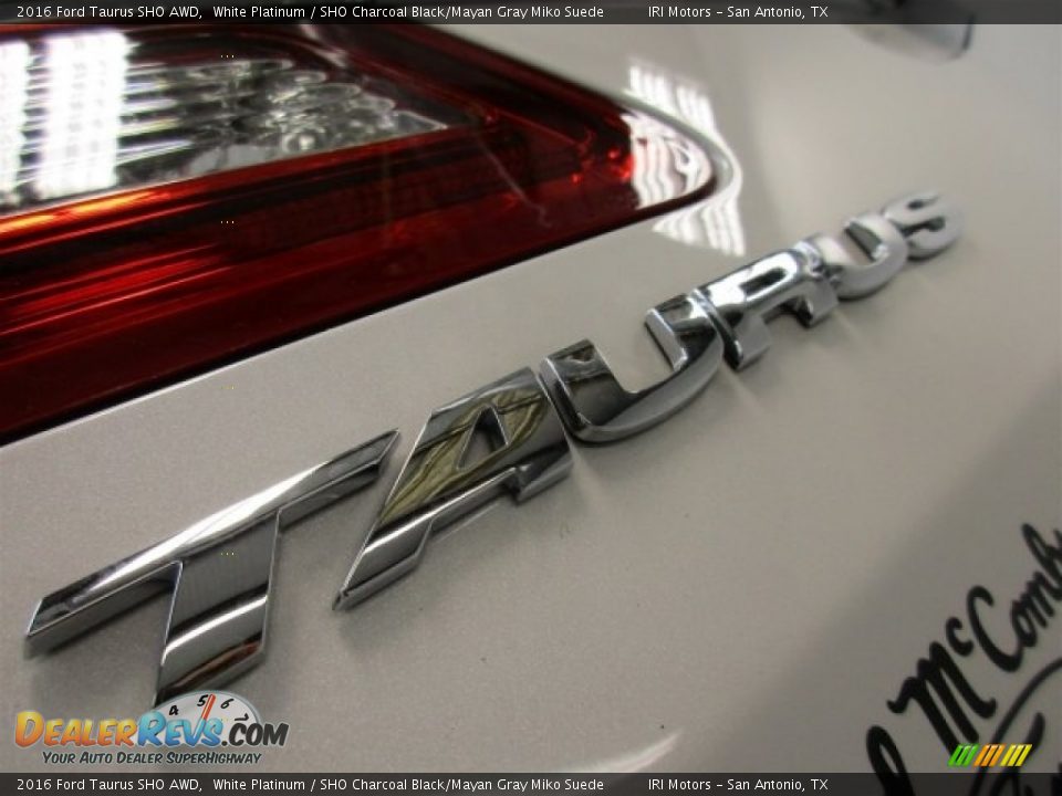 2016 Ford Taurus SHO AWD White Platinum / SHO Charcoal Black/Mayan Gray Miko Suede Photo #28