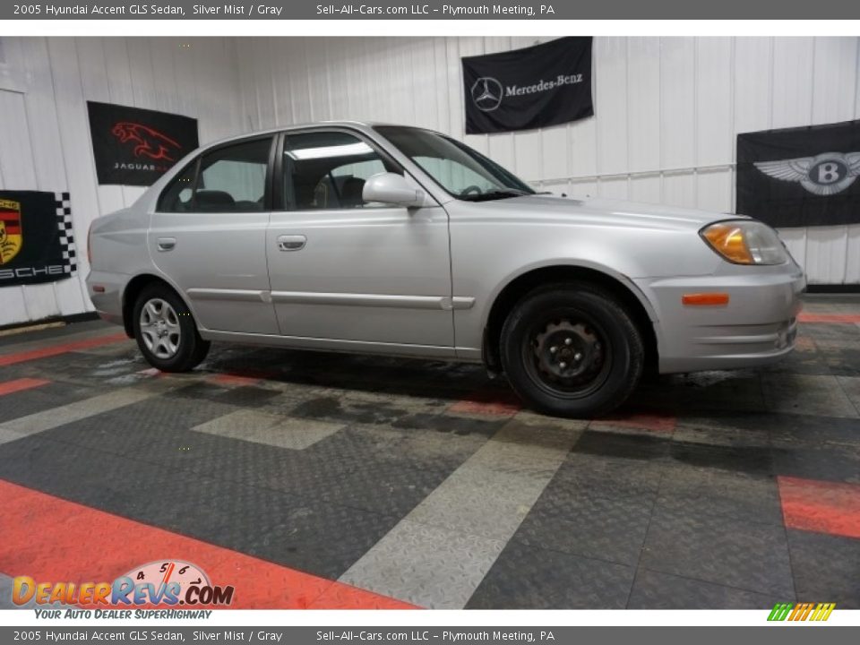 2005 Hyundai Accent GLS Sedan Silver Mist / Gray Photo #6