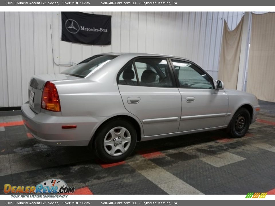 2005 Hyundai Accent GLS Sedan Silver Mist / Gray Photo #7