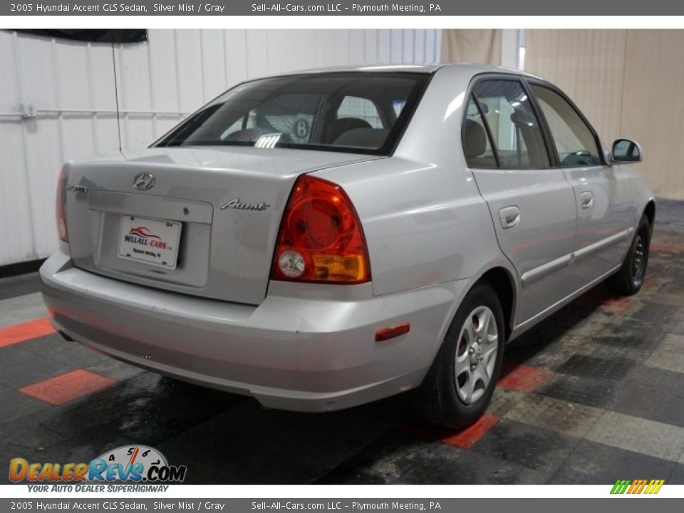 2005 Hyundai Accent GLS Sedan Silver Mist / Gray Photo #8