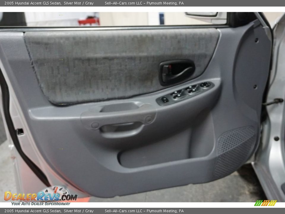 2005 Hyundai Accent GLS Sedan Silver Mist / Gray Photo #12