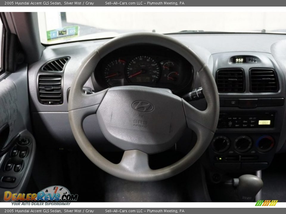 2005 Hyundai Accent GLS Sedan Silver Mist / Gray Photo #28