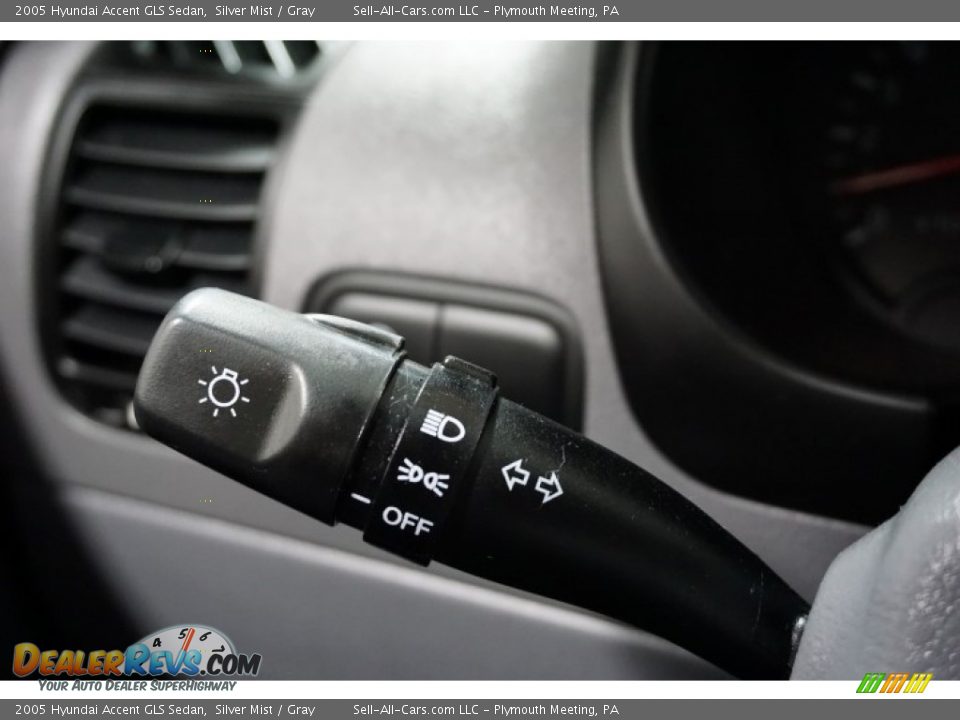 2005 Hyundai Accent GLS Sedan Silver Mist / Gray Photo #29