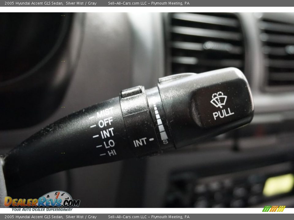 2005 Hyundai Accent GLS Sedan Silver Mist / Gray Photo #30