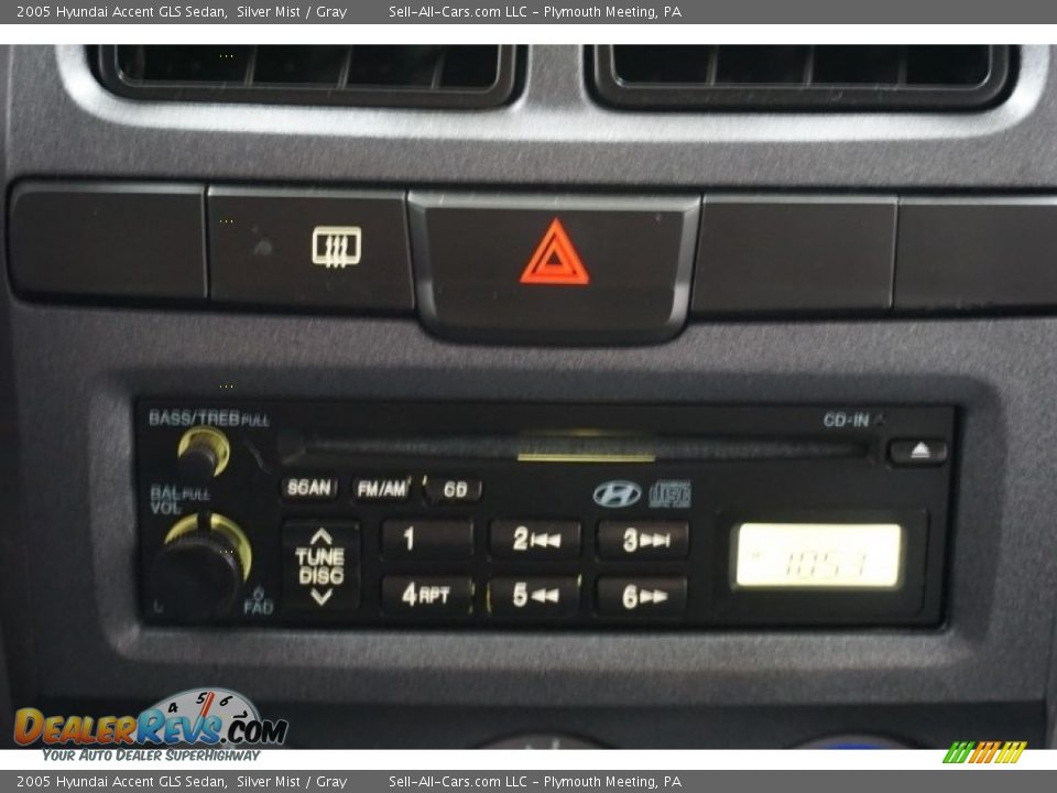 2005 Hyundai Accent GLS Sedan Silver Mist / Gray Photo #35