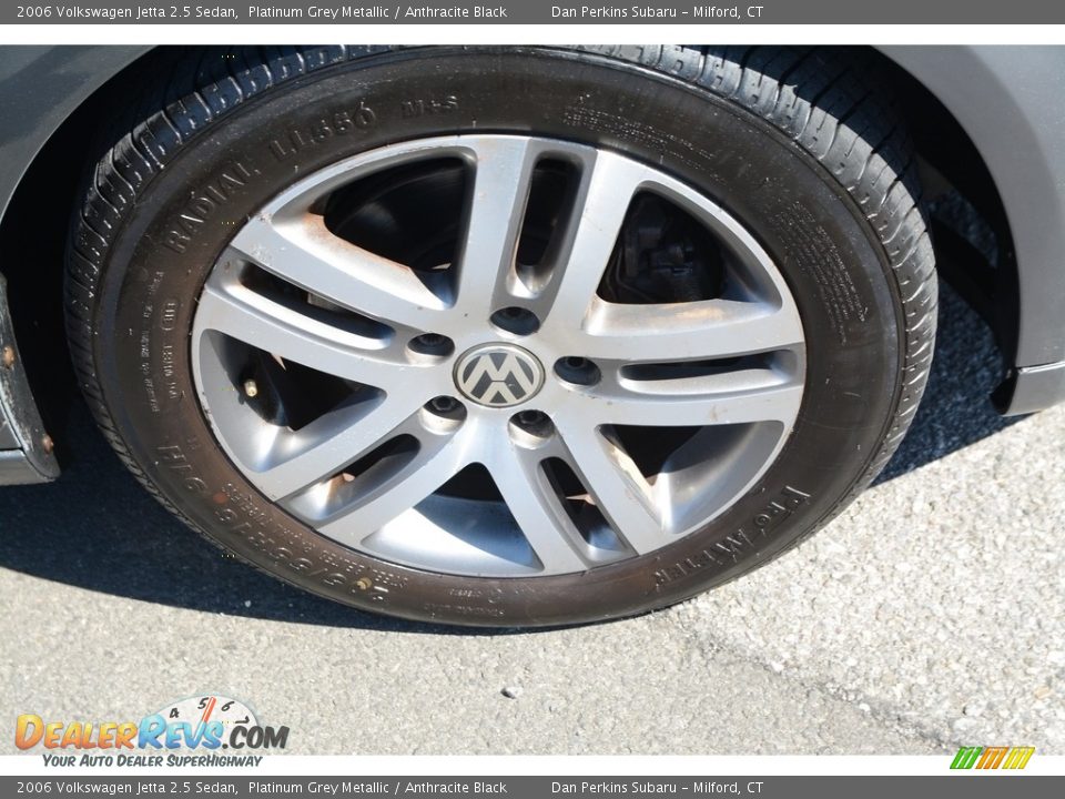 2006 Volkswagen Jetta 2.5 Sedan Platinum Grey Metallic / Anthracite Black Photo #21